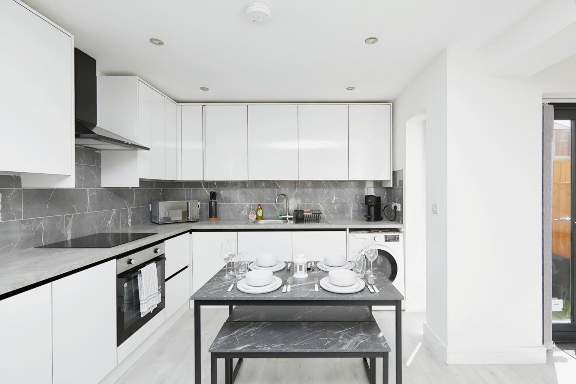 Modern Home In Derby City Centre - Free Gated Parking Esterno foto