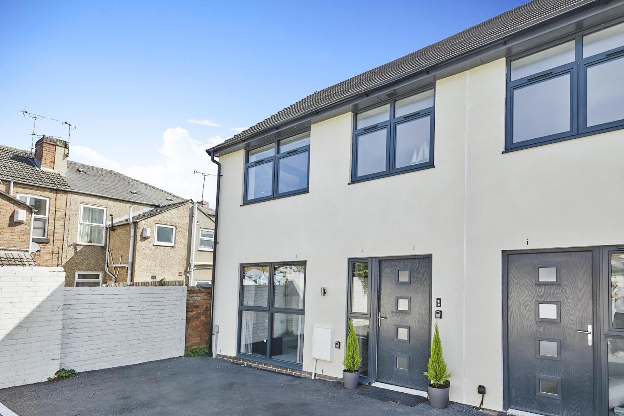 Modern Home In Derby City Centre - Free Gated Parking Esterno foto
